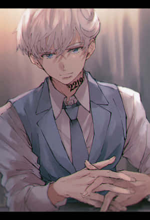 淺色頭髮和頸部刺青的動漫男孩，身穿西裝，雙手緊握，表情嚴肅。 — iPhone Duo 壁紙