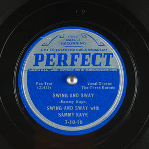 Sammy Kaye 的「Swing and Sway」的復古藍色和銀色黑膠唱片標籤。 — 音樂 壁紙