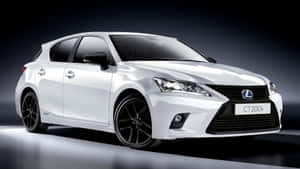 白色Lexus CT 200h混合動力車搭配黑色輪圈在工作室燈光下 — 凌志 壁紙