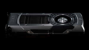 黑色NVIDIA Titan顯示卡特寫，帶有中央風扇和棱角設計。 — 卡蒂 B 壁紙