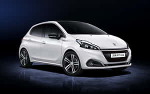 白色Peugeot 208 GT Line汽車在攝影棚中，背景為深藍色，地面有倒影。 — MacBook Pro 13 壁紙