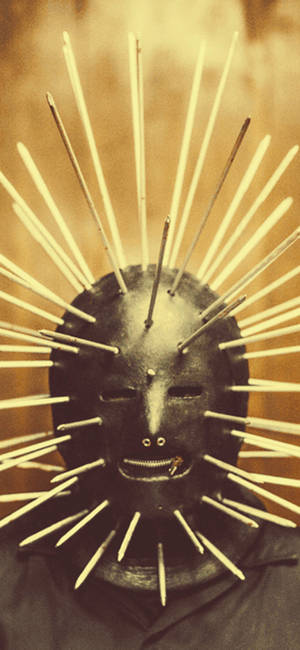 Slipknot Craig Jones 近距離特寫 桌布 — iPhone 16 Pro 壁紙
