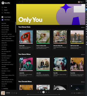 Spotify 音樂應用程式顯示帶有專輯封面的個人化混音播放清單。 — 榮耀Magic V Flip 2 壁紙