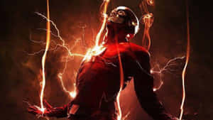 超級英雄 The Flash 在黑暗暴風雨中被劈啪作響的閃電包圍。 — 閃電俠 壁紙