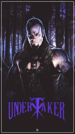 摔角手 The Undertaker 在黑暗的森林中，帶有紫色燈光和標誌。 — 送葬者 壁紙