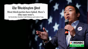 楊安澤在美國國旗背景和華盛頓郵報標題下發表政治演講。 — 政治 壁紙