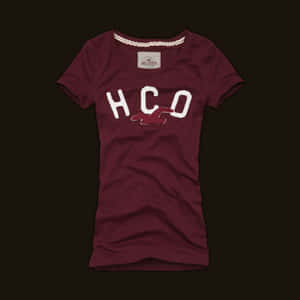 栗色Hollister T恤，帶有白色HCO標誌和紅色鳥圖案。 — 1:1 壁紙