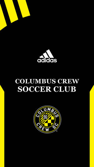 黑色足球球衣，帶有黃色條紋和 Columbus Crew SC 標誌。 — 運動 壁紙