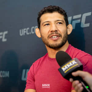 MMA拳手在UFC新聞發布會上發言。 — 運動 壁紙