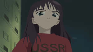 年輕動漫女孩穿著紅色USSR襯衫，夜間站在建築物附近。 — 可愛的動漫角色 壁紙