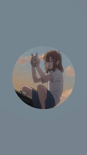 動漫女孩在日落時於屋頂手持貓咪公仔 — 鬼滅之刃面具 壁紙