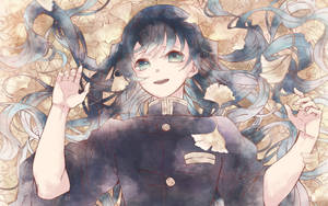 藍髮綠眼的動漫女孩在秋葉和銀杏花瓣中微笑。