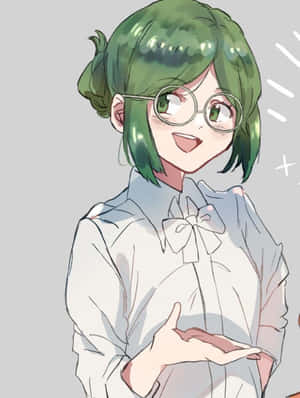 戴眼鏡、綠髮的動漫女孩，穿著帶蝴蝶結的白襯衫微笑。 — Kindle 壁紙