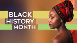 一位戴著紅色頭巾的女性，在色彩繽紛的幾何背景上，帶有「Black History Month」的文字。 — 黑人女性 壁紙