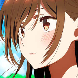 棕色頭髮、臉頰泛紅的動漫女孩，在藍天下用溫暖的眼神低頭注視。 — Q版動漫 壁紙