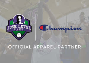 球迷在由Champion贊助的Josh Level Classic錦標賽中舉起籃球球衣。 — 冠軍 壁紙