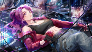 紫髮動漫少女身穿戰鬥裝備，躺在霓虹城市的碎玻璃上。 — 8K 壁紙