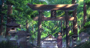 一位身穿紫色長袍的女孩站在森林神社的木製鳥居前。 — 鳥居 壁紙