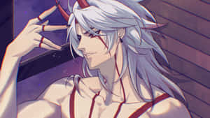 動畫惡魔，銀髮紅角，在夜間星空下擺姿勢。 — 原神 壁紙