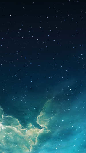 廣闊的宇宙場景，發光的星雲和無數的星星呈現深藍色和青綠色。 — 紫色樹木 壁紙