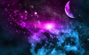 紫色和藍色的宇宙星雲，帶有發光的新月和閃爍的星星。 — 藍色銀河 壁紙