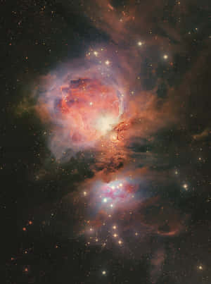 在深空中閃耀著星星的鮮豔紅藍色星雲。 — 月夜星空 壁紙
