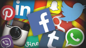 社交媒體應用程式圖標集合，包括 Facebook、Instagram、Twitter 和 Snapchat。 — 社群媒體 壁紙