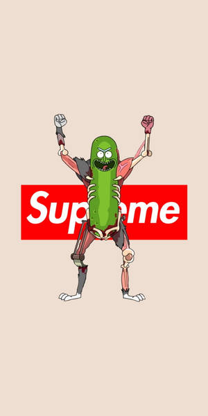 卡通醃黃瓜露出肌肉並舉起拳頭，站在紅色Supreme標誌後面。