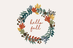 秋季花環，樹葉、橡果和漿果圍繞著文字 hello fall。 — 秋季美學 壁紙