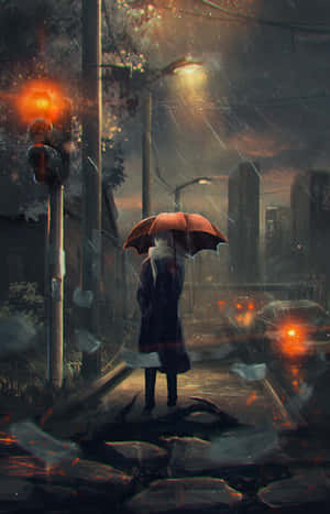 一個人撐著橙色雨傘，在黃昏時分閃爍的燈光下，走在雨中的城市街道上。 — Pixel Tablet 壁紙