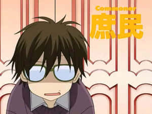 戴眼鏡、頭髮凌亂的動漫男孩低頭微笑。 — 春野櫻 壁紙