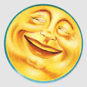 一個微笑的黃色月亮，閉著眼睛，咧嘴大笑。 — 月落 壁紙