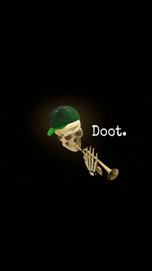 戴綠色帽子的骷髏頭吹奏小號，附近有「Doot.」文字發光。 — 骷髏迷因 壁紙