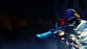 戰術射手在黑暗煙霧房間中用紅色瞄準器瞄準武器。 — 電玩遊戲 GIF 壁紙
