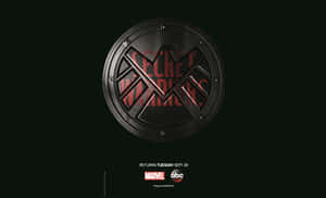 Secret Warriors 標誌，黑色圓形徽章上有紅色文字。 — 寶可夢 剑 盾 壁紙