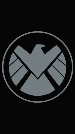 灰色SHIELD機構標誌在黑色背景上 — 漫威標誌 壁紙