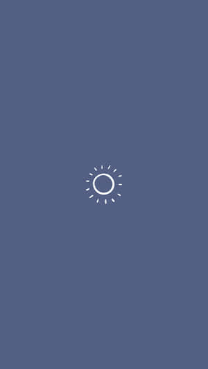 藍色背景上一個簡單的白色太陽圖示。 — 極簡 iPhone 壁紙
