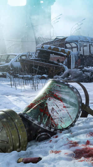 雪地廢棄車輛殘骸中的血跡斑斑防毒面具。 — 電玩遊戲 GIF 壁紙