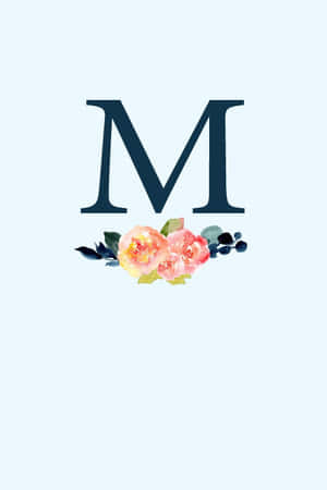 海軍藍色字母M monogram，配粉紅玫瑰和綠色植物，淡藍色背景。 — 風景 壁紙