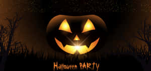 在恐怖夜晚場景中帶有「Halloween Party」文字的發光傑克南瓜燈。 — 昏暗 壁紙