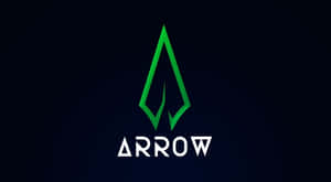 綠色箭頭標誌，在深色背景上以白色文字顯示ARROW。 — 盾之勇者 壁紙