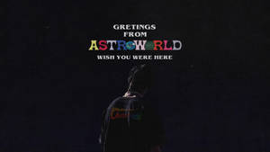 穿著Astroworld T恤的人背向鏡頭，在黑暗天空下，上方有彩色文字。 — 火星人布魯諾 壁紙