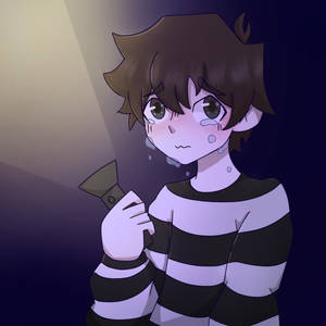 一個穿著條紋襯衫的哭泣動漫男孩在黑暗房間裡拿著手電筒。 — 1:1 壁紙