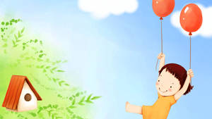 小孩在藍天綠葉下，鳥屋附近拿著紅色氣球。 — 16:9 壁紙