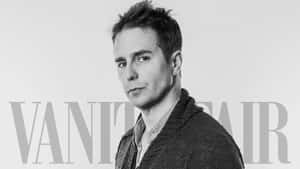 穿著開襟衫的男人在黑白 Vanity Fair 雜誌肖像中。 — 攝影 壁紙