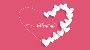 白色紙心排列成心形，粉紅色背景上寫有Valentine一詞。 — 可愛情人節 壁紙