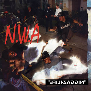N.W.A的《Niggaz4Life》專輯封面，顯示夜晚的暴力街頭場景。 — 嘻哈 壁紙