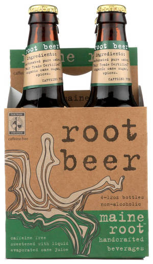 四瓶Maine Root根汁啤酒裝在一個綠色和棕色設計的紙板托架中。 — 啤酒 壁紙