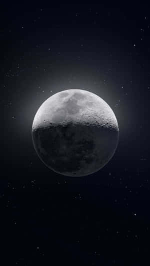 滿月帶有隕石坑，襯托星光夜空 — 月光 壁紙