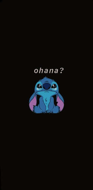 藍色外星人角色史迪奇在黑色背景上看起來悲傷，帶有文字 ohana?。 — 巴特·辛普森 難過 壁紙